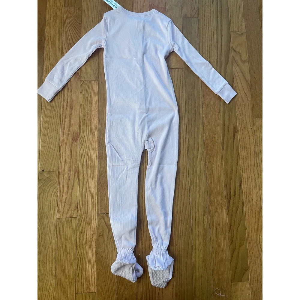 Old Navy Kids Purple Ribbed Footed One Piece Pajamas Sleeper 4T NWT